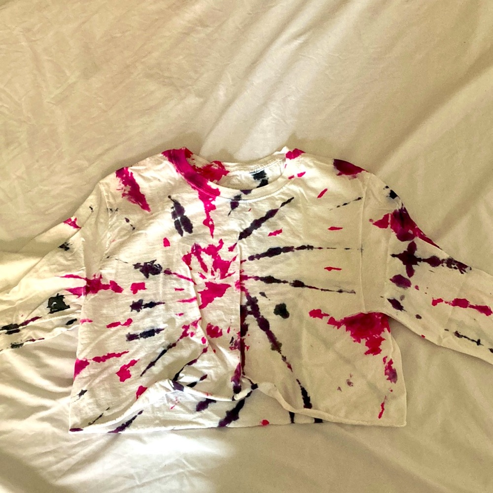 Fruit of the loom purple and pink tie-die shirt